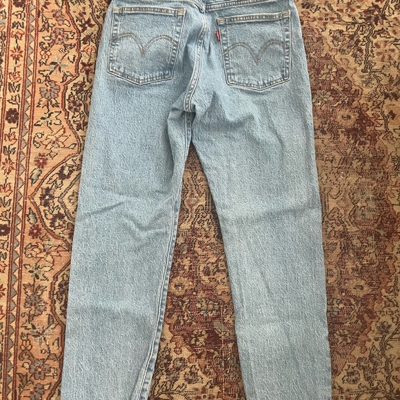 Levi’s Wedgie Jeans - Picture 3 of 3